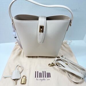 LLNLLM URBANKEY BUCKET BAG - SMALL CROSSBODY TOTE BAG, OPAL WHITE